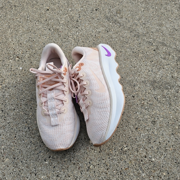 Nike Motiva - Picture 10 of 17